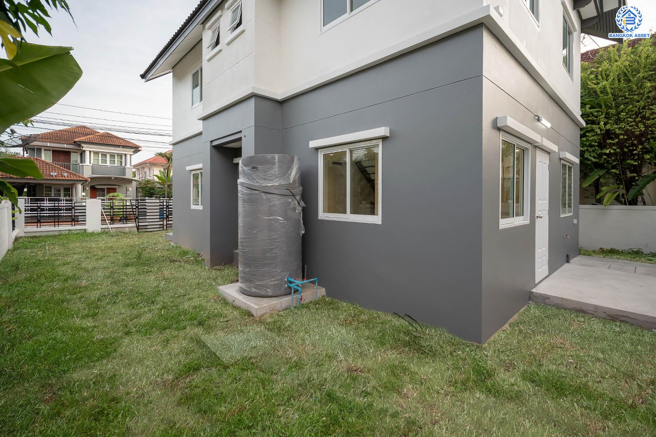 บ้านมือสองตกแต่งใหม่ โครงการ ชวนชื่น เรสซิเด้นซ์พาร์ค2 วัชรพล เนื้อที่ 53.1 ตร.ว. ฟังก์ชัน 3 ห้องนอน 2 ห้องน้ำ จอดรถได้ 1 คัน บนทำเลเชื่อมต่อหลายเส้นทาง ถ.รามอินทรา ถ.สายไหม และ ถ.พหลโยธิน ใกล้สนามบินดอนเมือง ทางด่วน "รามอินทรา-วงแหวนรอบนอก" และรถไฟฟ้าสายสีชมพู "สถานีคูคต"